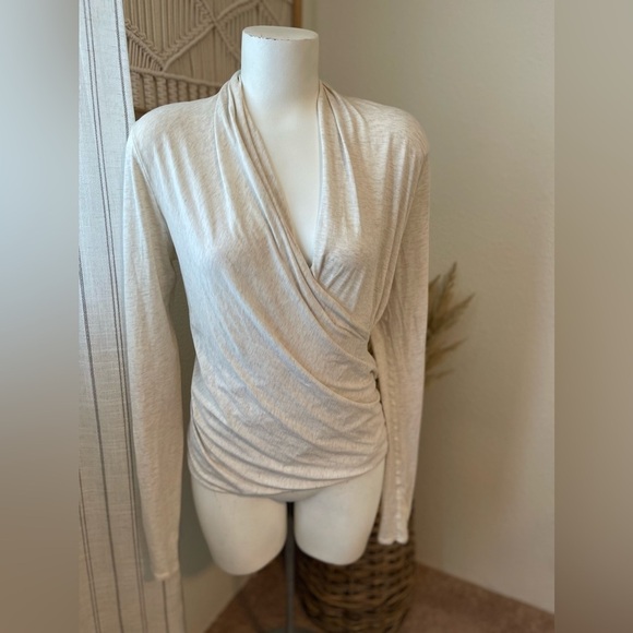 Lululemon Long Sleeve Oatmeal Wrap Shirt Size 6 - Picture 1 of 9
